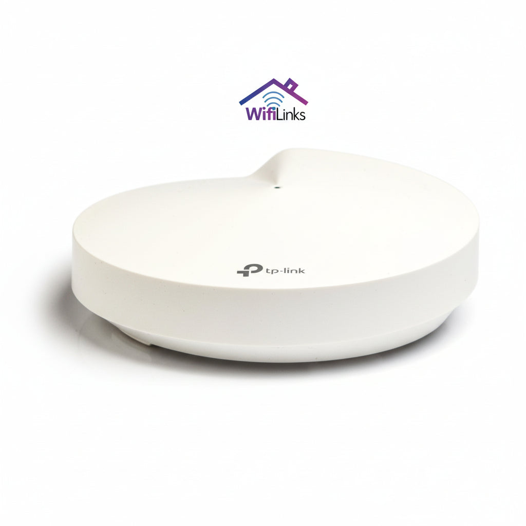 Wifi-versterker van Tp-link. Model: Deco M5, kleur wit, voorkant aanzicht met daarboven het Wifilinks logo.