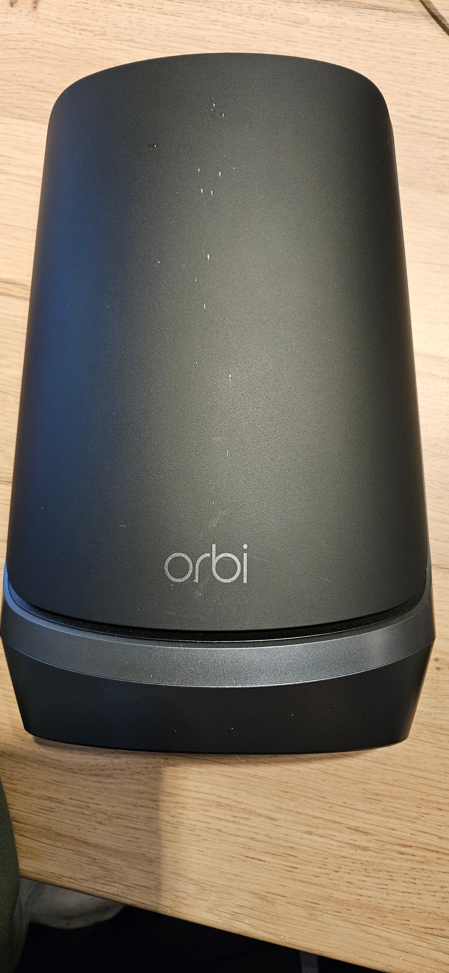 Netgear Orbi RBSE960B - Mesh WiFi - AXE11000 - Zwart - Uitbreiding - Satelliet met lichte beschadiging